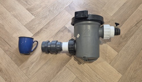 Koi carp pond pump pre - carp,